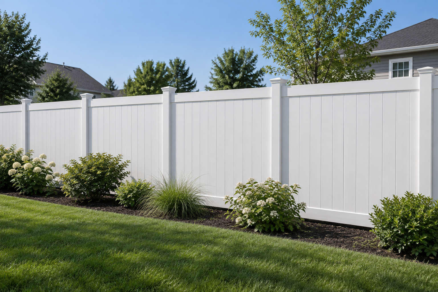 Six foot vinyl privacy fencing example